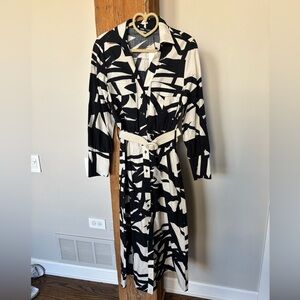 Zara Black and White Sheath Dress with Notched Collar